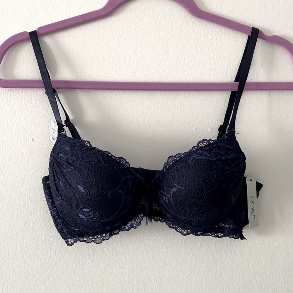 Lacy navy blue push up bra 36B